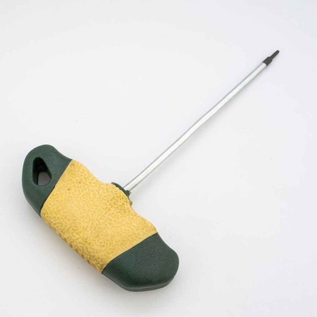 ไขควงตัวทีหัวจีบ แกนกลวง FORCE รุ่น 72706 by STNTRADE