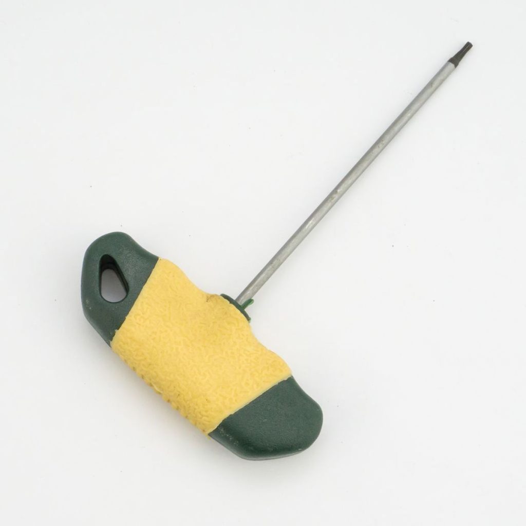 ไขควงตัวทีหัวจีบ แกนกลวง FORCE รุ่น 72708 by STNTRADE