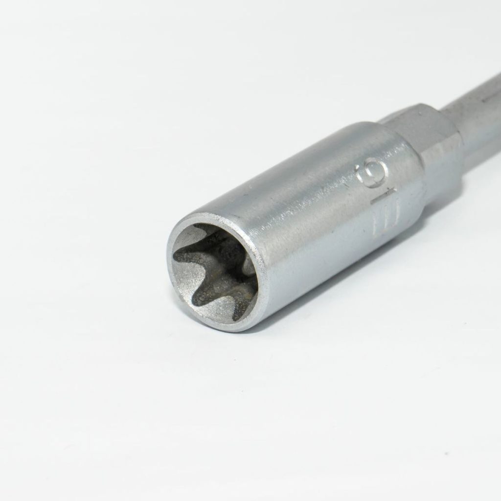 ประแจขันด้ามตัวทีหัวจีบ E16 FORCE รุ่น 77616 by STNTRADE