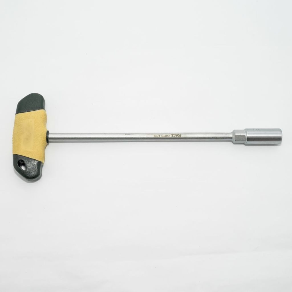 ประแจขันด้ามตัวทีหัวจีบ E16 FORCE รุ่น 77616 by STNTRADE