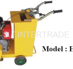 เครื่องตัดถนนพร้อมเครื่องยนต์ รุ่น HCC-18