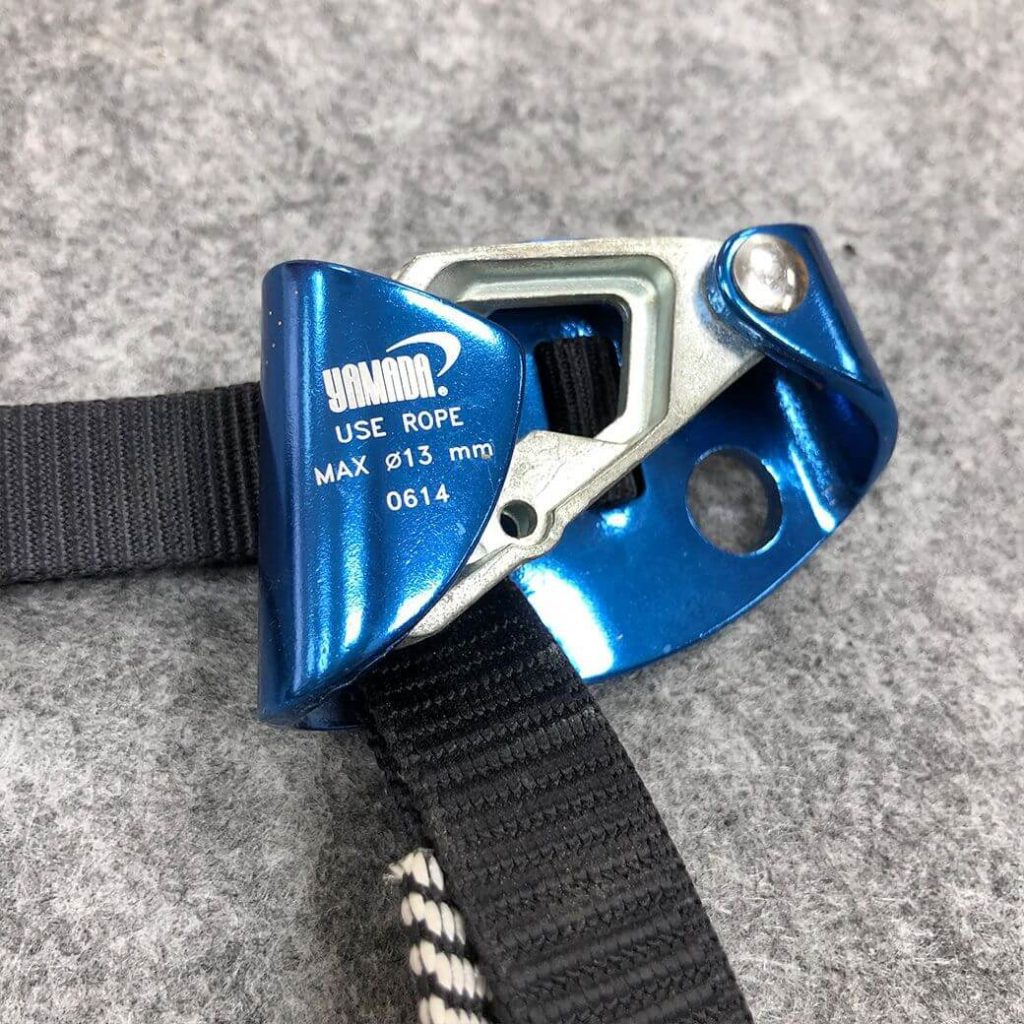 อุปกรณ์บีบจับเชือกแบบสวมที่เท้าขวารุ่น Y-RFA-A YAMADA STINTERTRADE