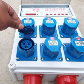 กล่องจ่ายไฟแบบติดผนัง SUMO STINTERTRADE