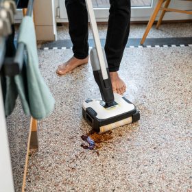 ไม้ถูพื้นไฟฟ้า รุ่น FC 2-4 Battery Set by stintertrade