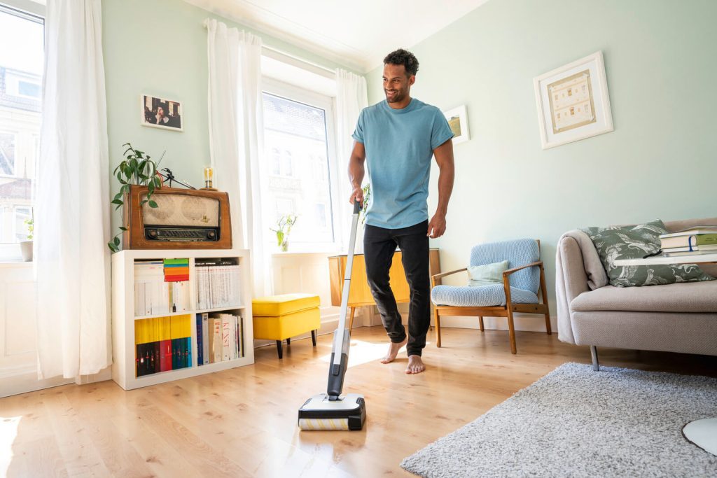 ไม้ถูพื้นไฟฟ้า รุ่น FC 2-4 Battery Set by stintertrade